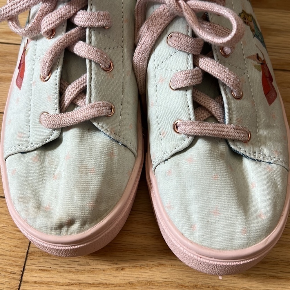 Disney TOMS Princess Aurora Sleeping Beauty Girls Size 3 Sneakers - Picture 7 of 11